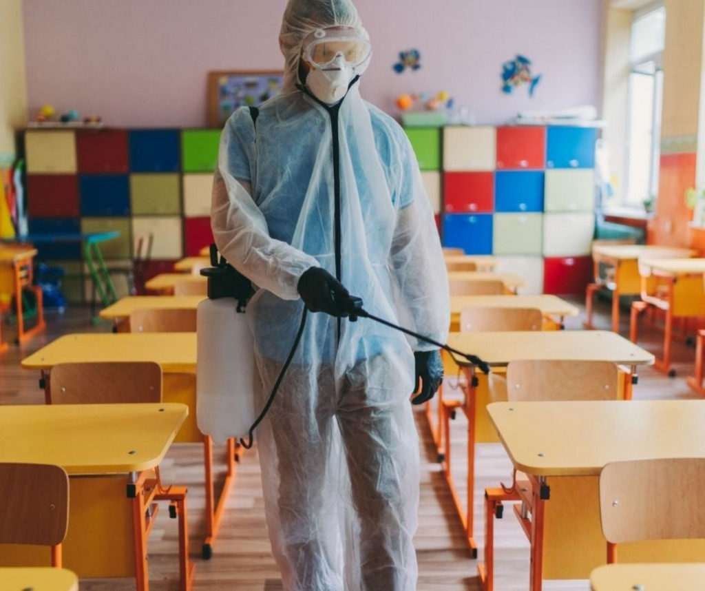 commercial school cleaning service